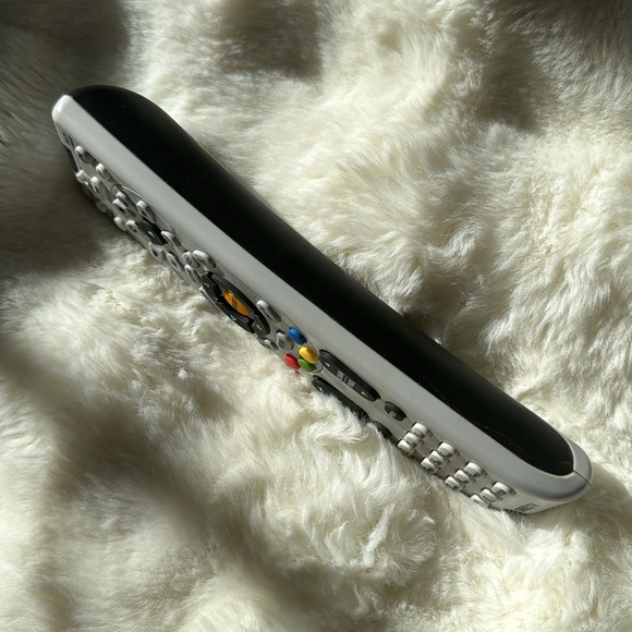 Direct TV Remote - Picture 3 of 4